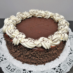 Tejszínes csoki torta normál (16 szelet)